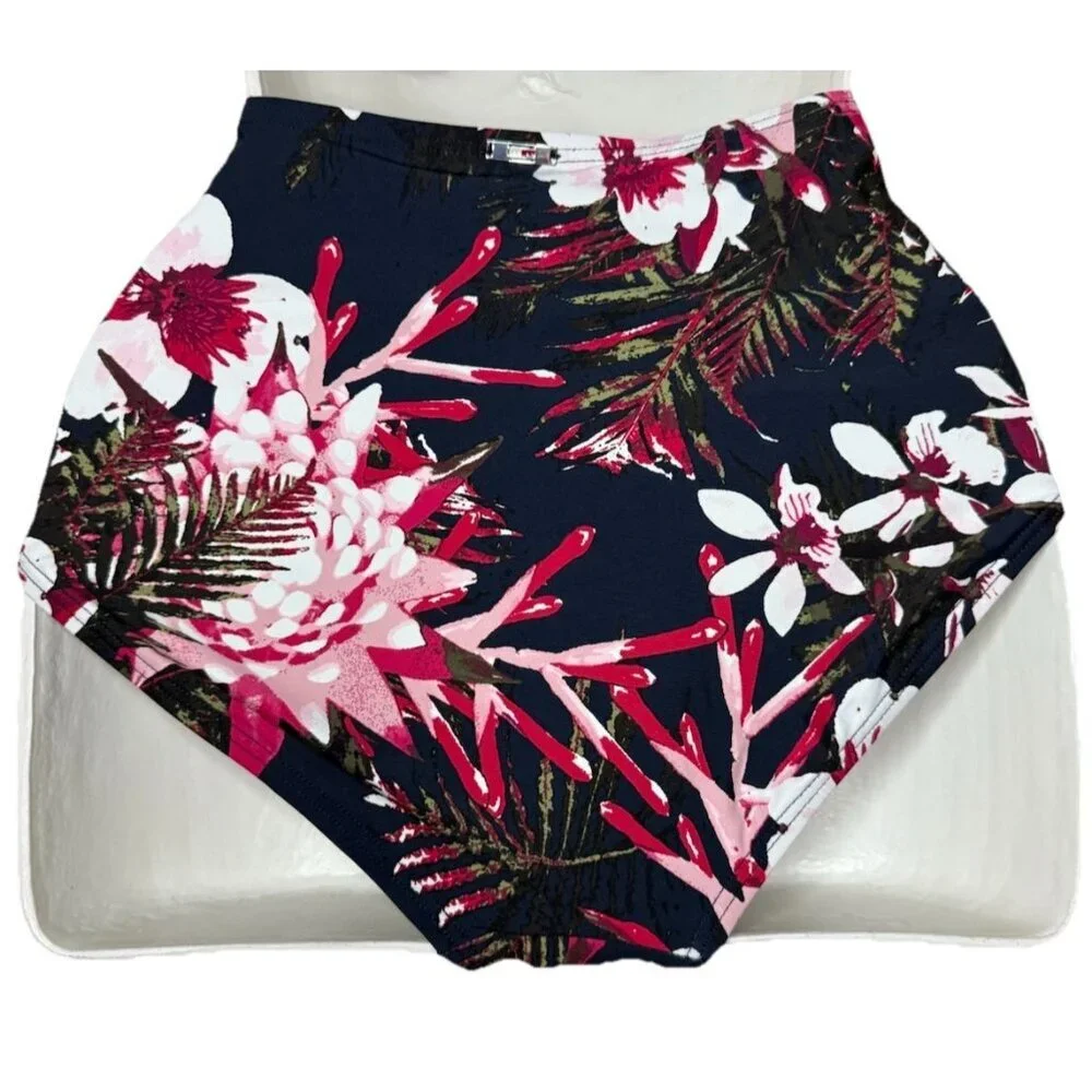 Swim Tops‎ and Bottoms BUNDLE  3 Bottoms 3 Tops Size Small